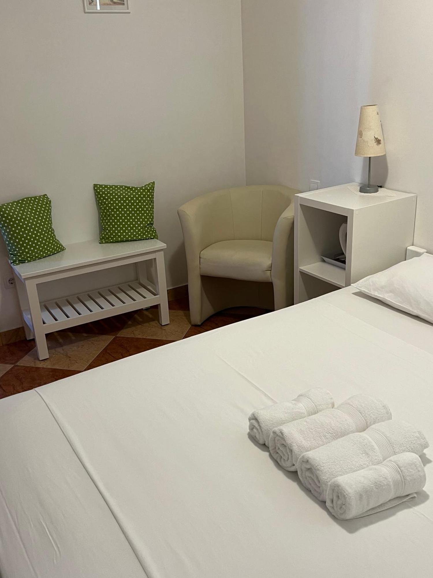 Apartments And Rooms Katija & Egon Korčula Eksteriør billede