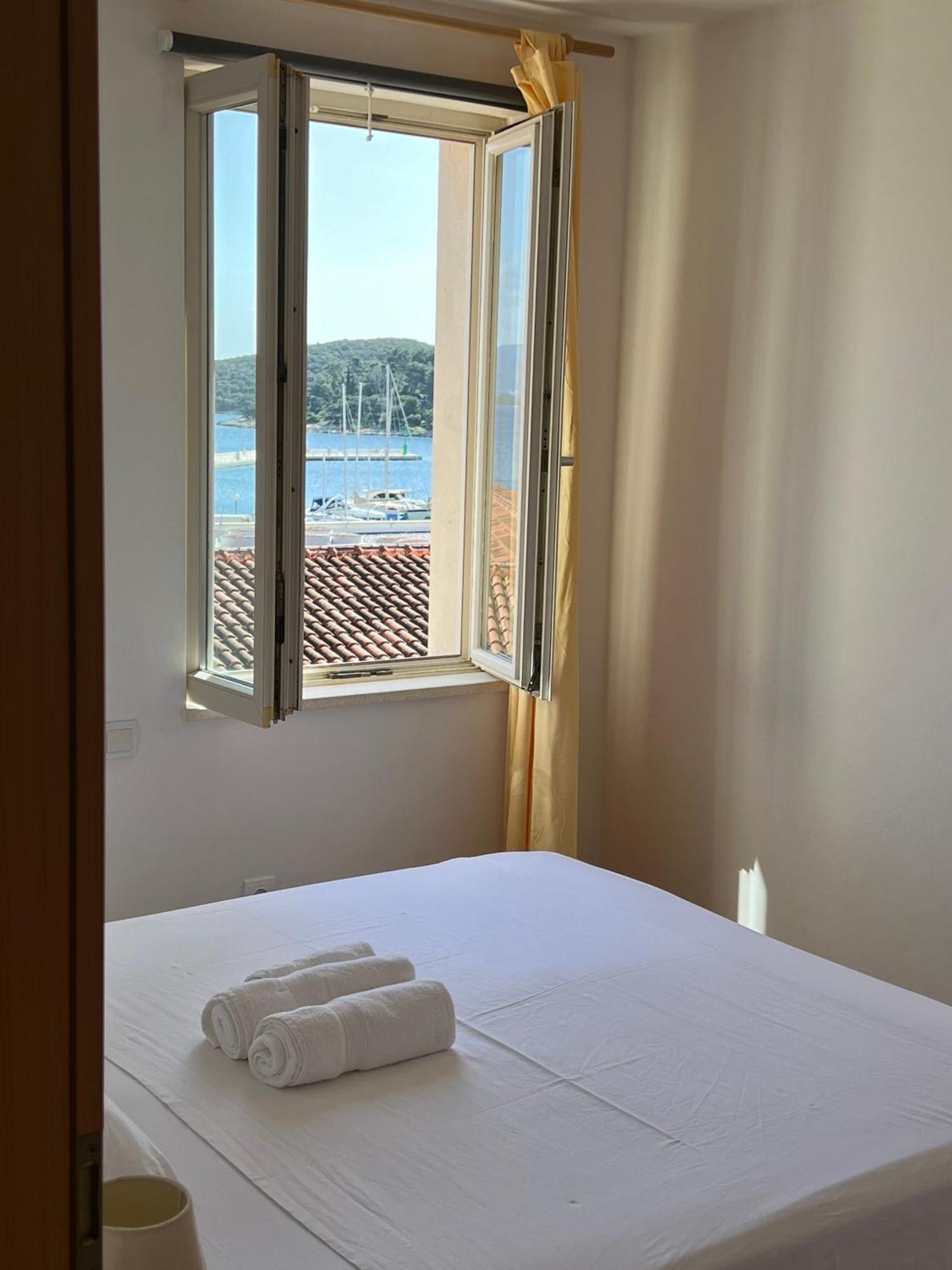 Apartments And Rooms Katija & Egon Korčula Eksteriør billede